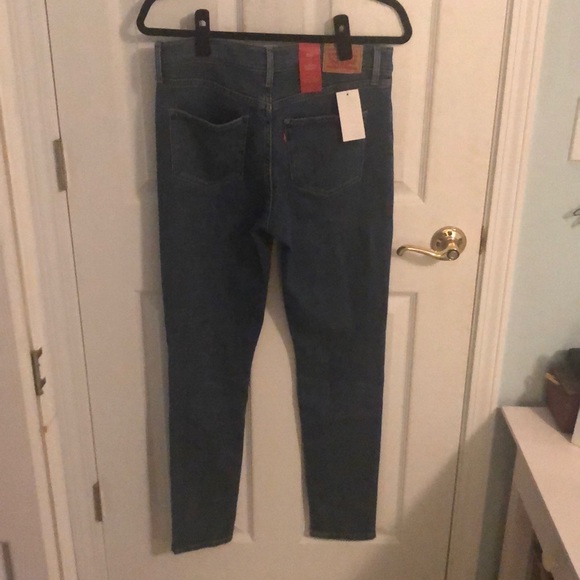 Brand new Levi brand skinny jeans jeggings - Picture 2 of 4